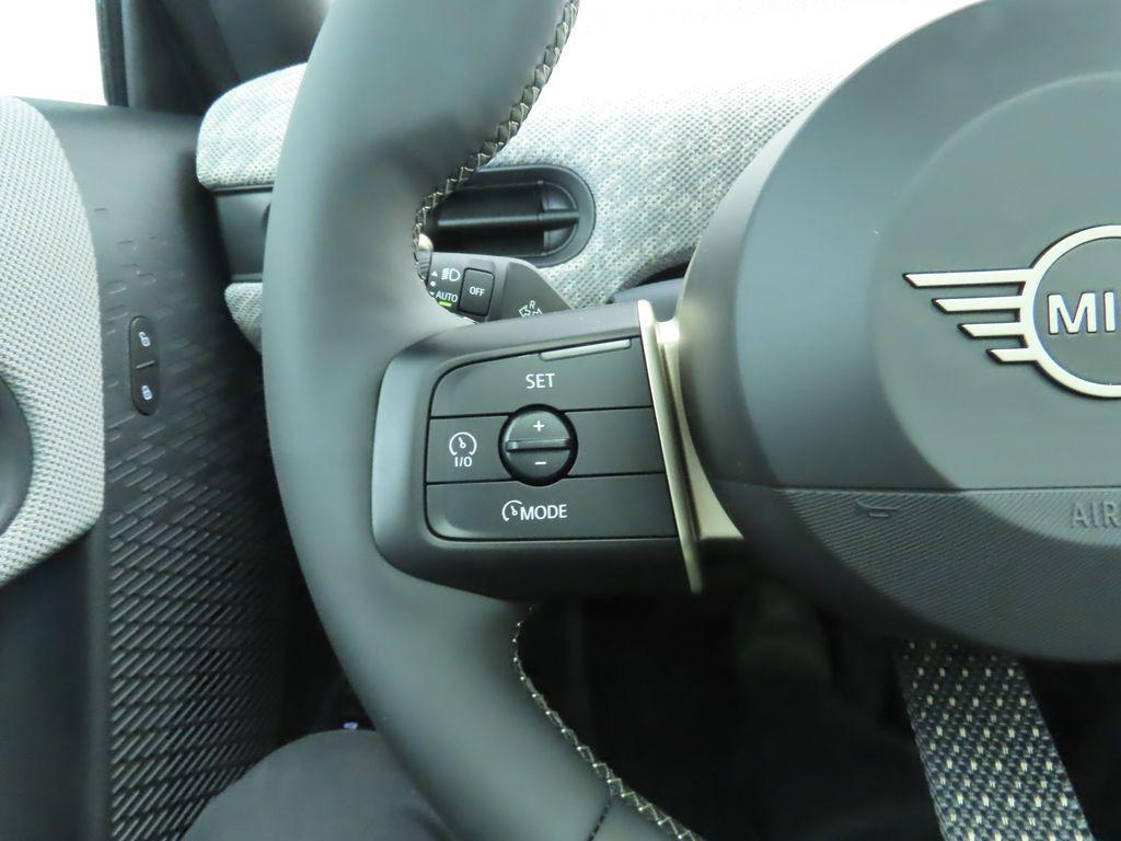 used 2025 MINI Hardtop car, priced at $34,722