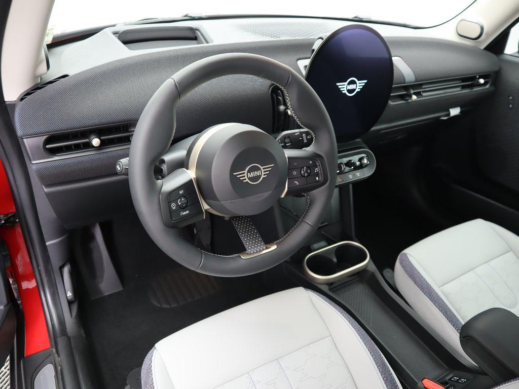 used 2025 MINI Hardtop car, priced at $31,922