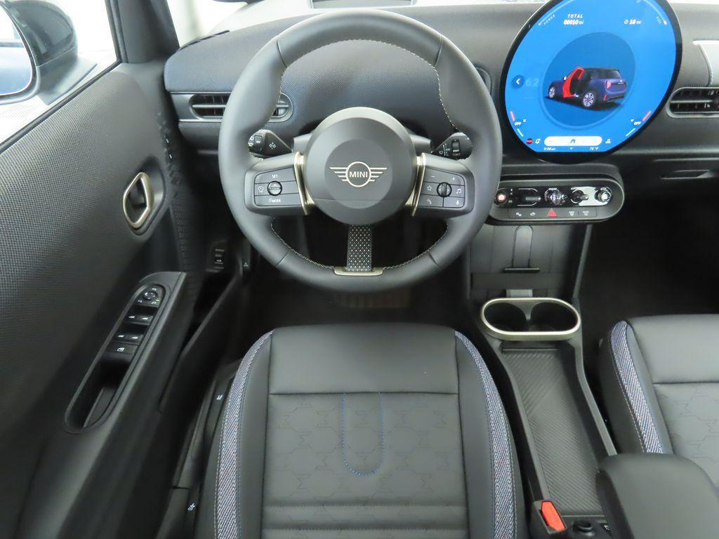 new 2025 MINI Hardtop car, priced at $37,280