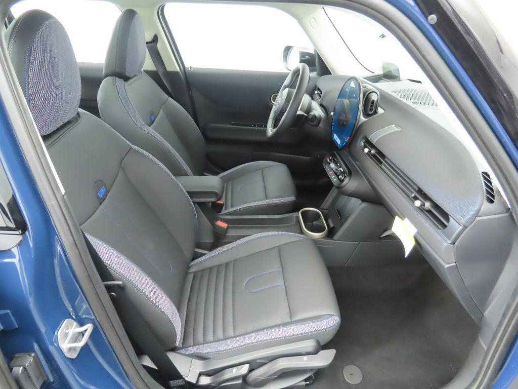 new 2025 MINI Hardtop car, priced at $37,280