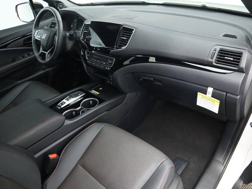 used 2024 Honda Passport car, priced at $40,542