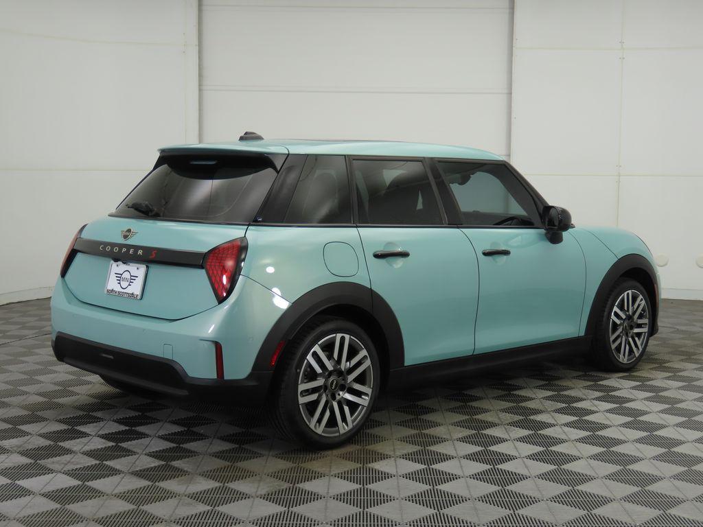 used 2025 MINI Hardtop car, priced at $28,742