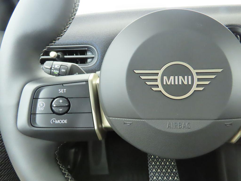 new 2025 MINI Hardtop car, priced at $38,715