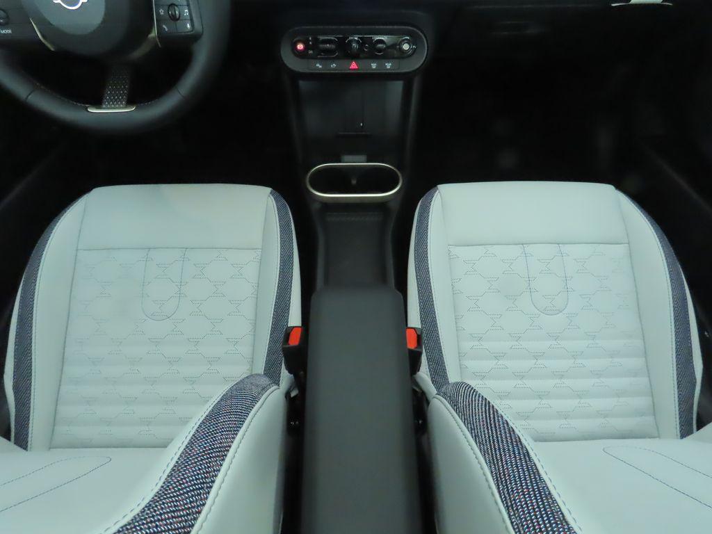 used 2025 MINI Hardtop car, priced at $36,020