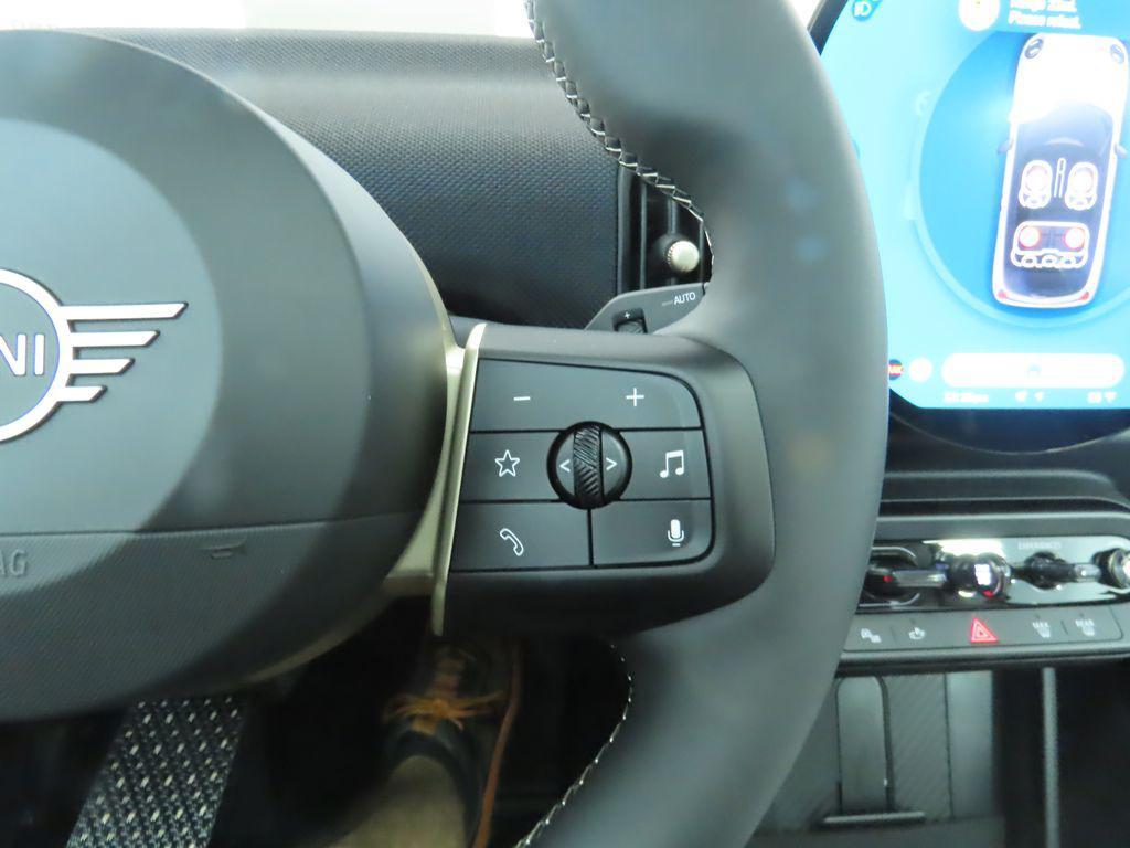 used 2025 MINI Hardtop car, priced at $36,020