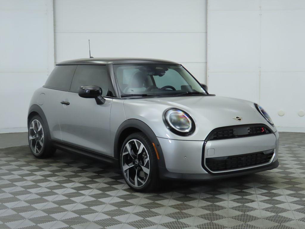 used 2025 MINI Hardtop car, priced at $36,020