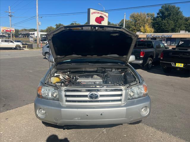 used 2006 Toyota Highlander car, priced at $11,495