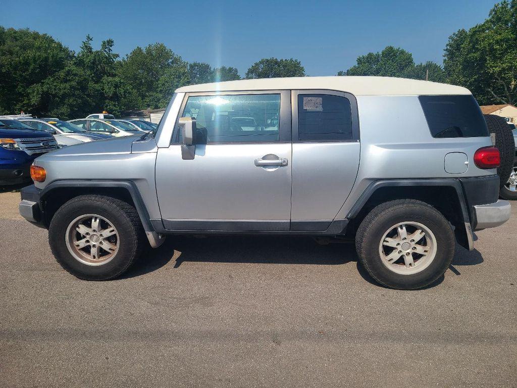 used 2007 Toyota FJ Cruiser car, priced at $8,463