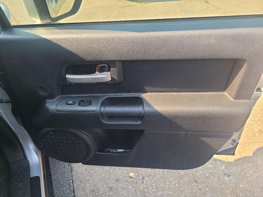 used 2007 Toyota FJ Cruiser car, priced at $8,463