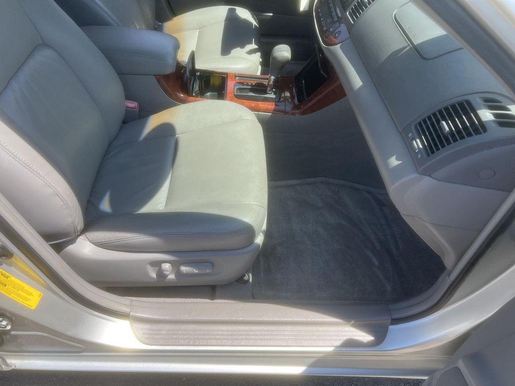 used 2005 Toyota Camry car, priced at $9,995