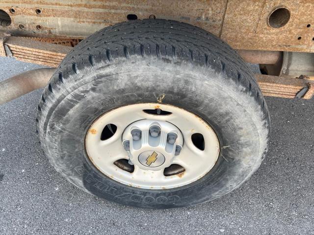 used 2003 Chevrolet Silverado 2500 car, priced at $11,995