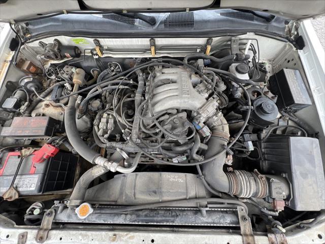 used 2000 Nissan Pathfinder car, priced at $1,495