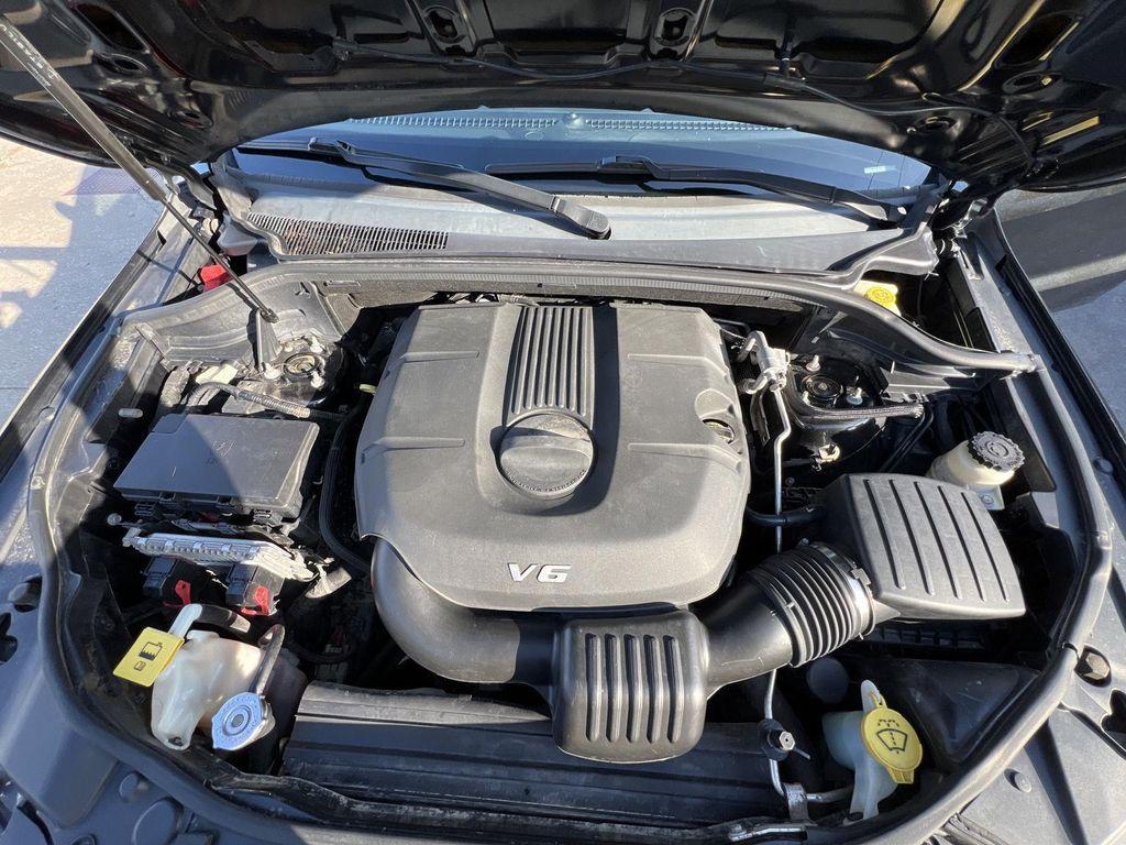 used 2014 Jeep Grand Cherokee car, priced at $9,995