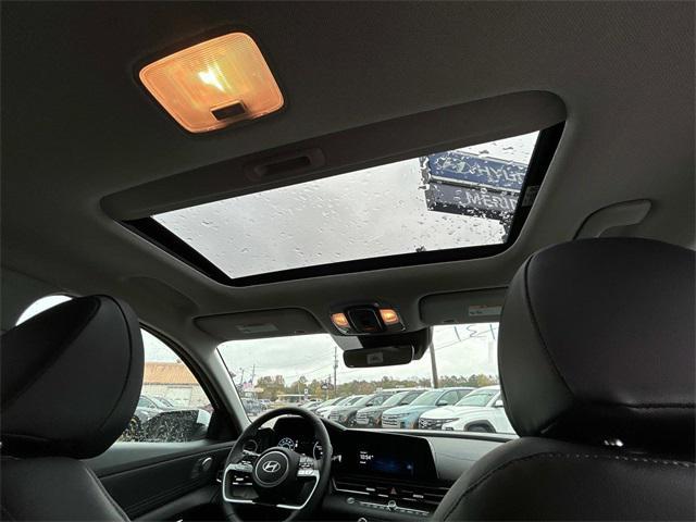 new 2025 Hyundai Elantra car, priced at $29,137