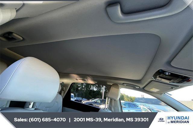 used 2023 Kia Sorento car, priced at $29,192