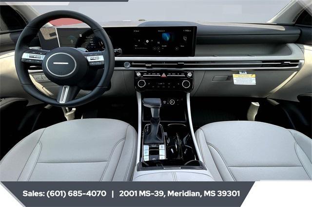 new 2025 Hyundai Tucson car, priced at $32,070