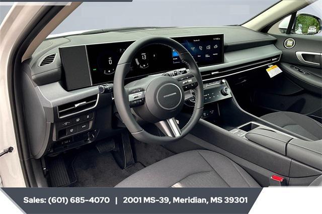 new 2025 Hyundai Sonata Hybrid car, priced at $31,005