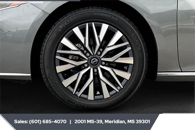 used 2023 Nissan Altima car, priced at $20,545