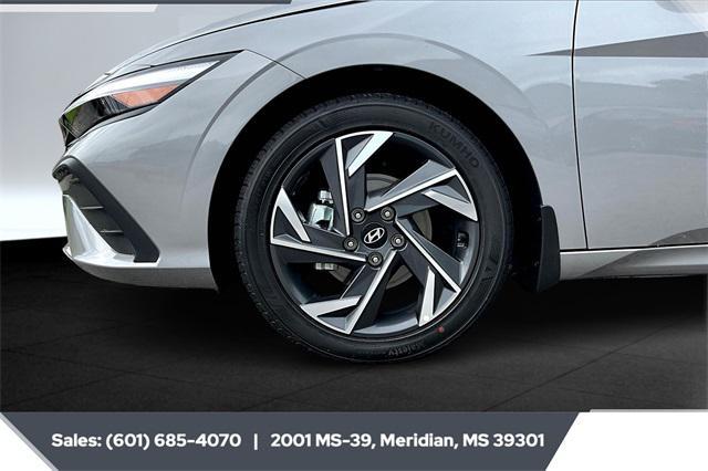 used 2025 Hyundai Elantra car, priced at $22,166