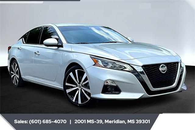 used 2020 Nissan Altima car, priced at $22,886