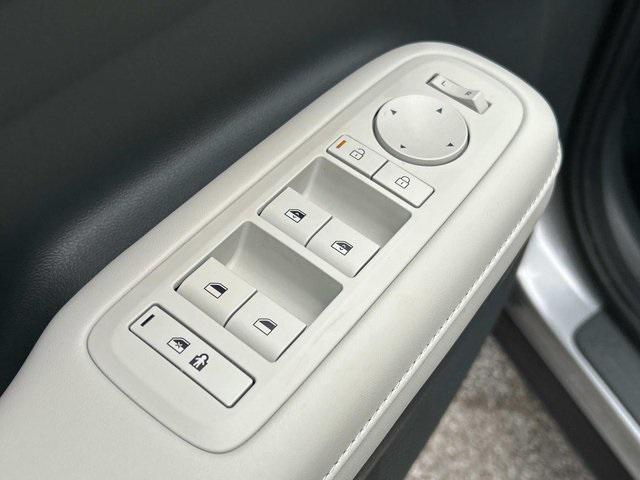 new 2025 Hyundai Santa Fe car, priced at $35,598