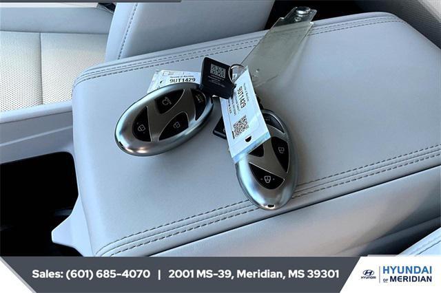 used 2025 Hyundai Santa Fe car, priced at $30,492