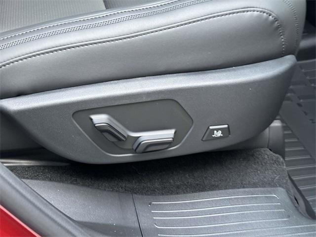 new 2025 Hyundai Santa Fe car, priced at $45,271