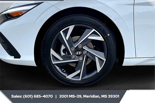 new 2025 Hyundai Elantra car, priced at $23,606
