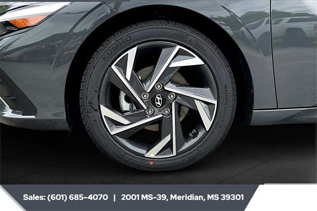 new 2025 Hyundai Elantra car, priced at $23,126