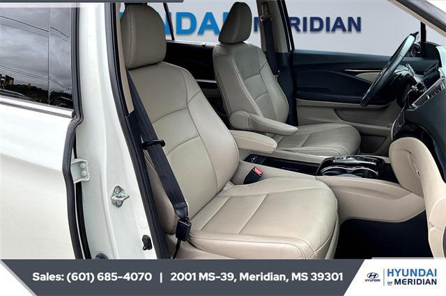 used 2019 Honda Pilot car, priced at $24,372