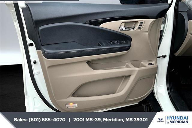 used 2019 Honda Pilot car, priced at $24,372