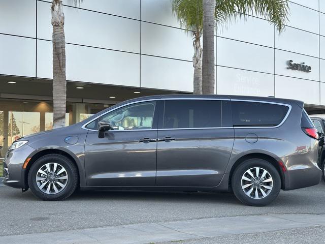 used 2022 Chrysler Pacifica Hybrid car, priced at $23,739