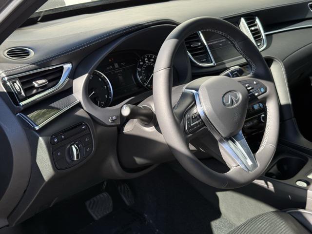 new 2025 INFINITI QX50 car