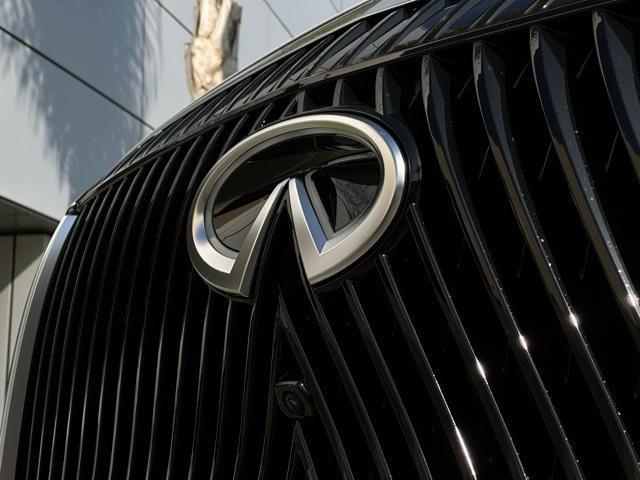 new 2025 INFINITI QX80 car, priced at $92,573