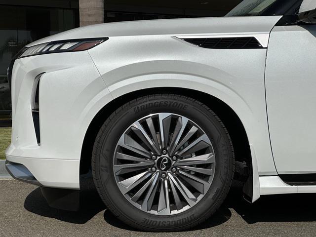 new 2025 INFINITI QX80 car, priced at $92,573