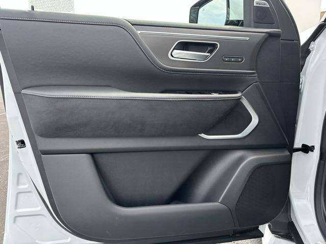 new 2025 INFINITI QX80 car, priced at $92,194
