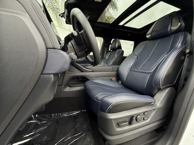 new 2026 INFINITI QX80 car, priced at $102,300