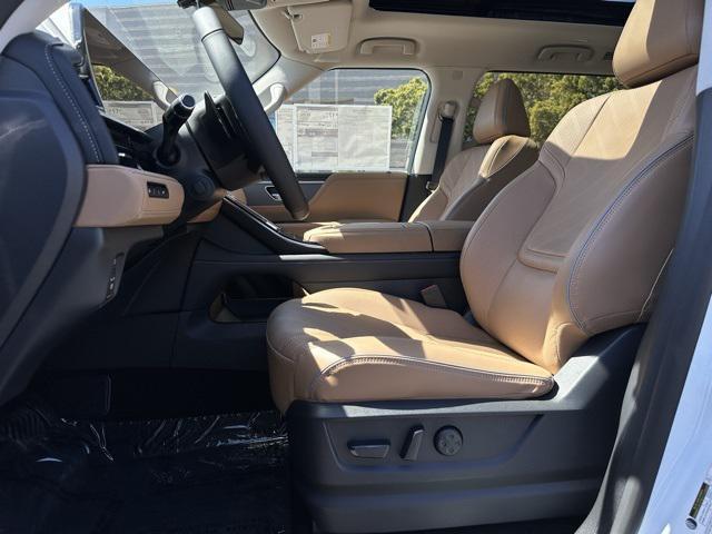 new 2025 INFINITI QX80 car, priced at $89,223
