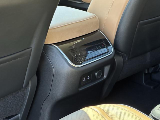 new 2025 INFINITI QX80 car, priced at $89,223
