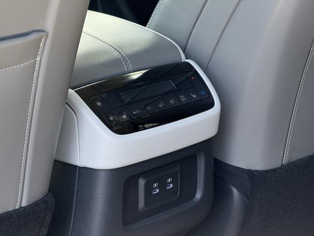 new 2026 INFINITI QX60 car, priced at $57,620