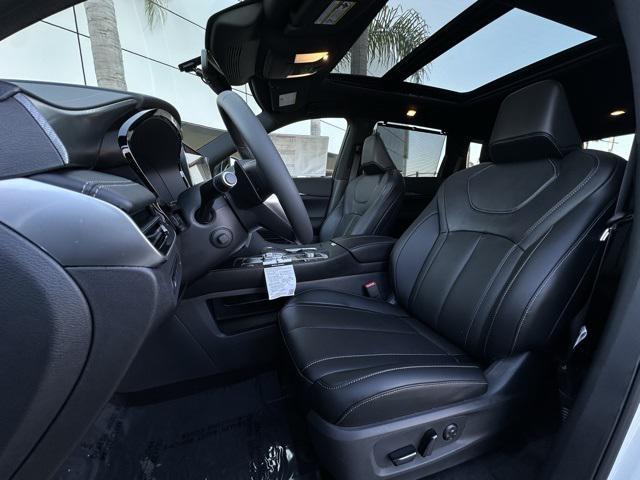 new 2025 INFINITI QX60 car, priced at $57,982