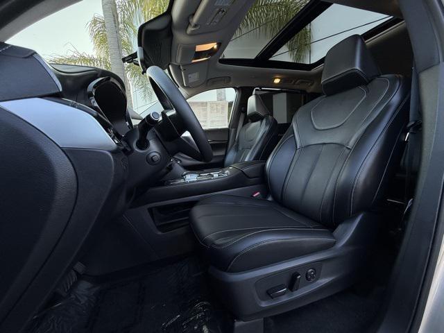used 2025 INFINITI QX60 car, priced at $49,999