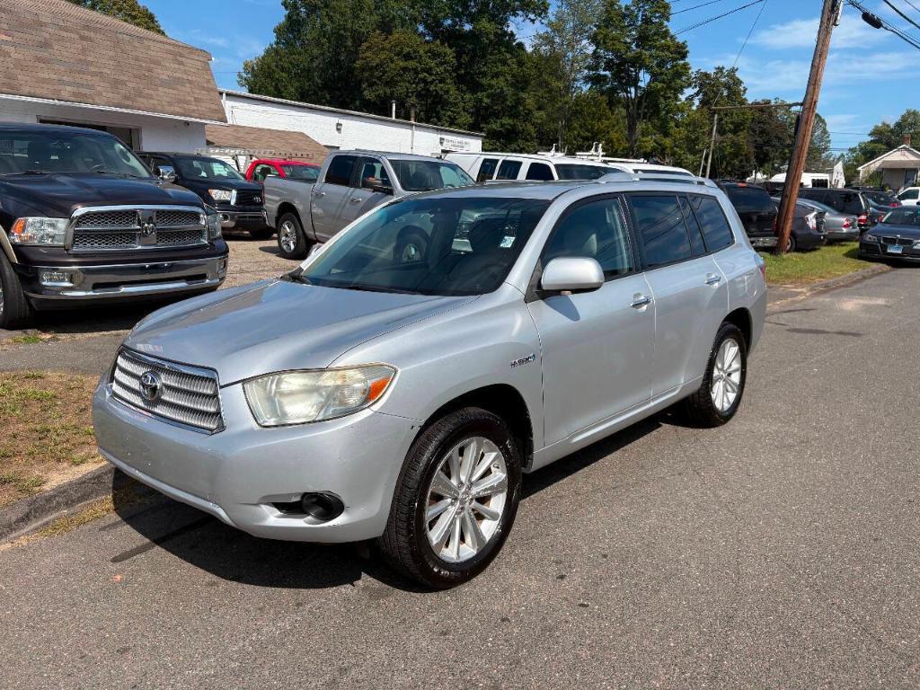 used 2009 Toyota Highlander Hybrid car, priced at $5,488