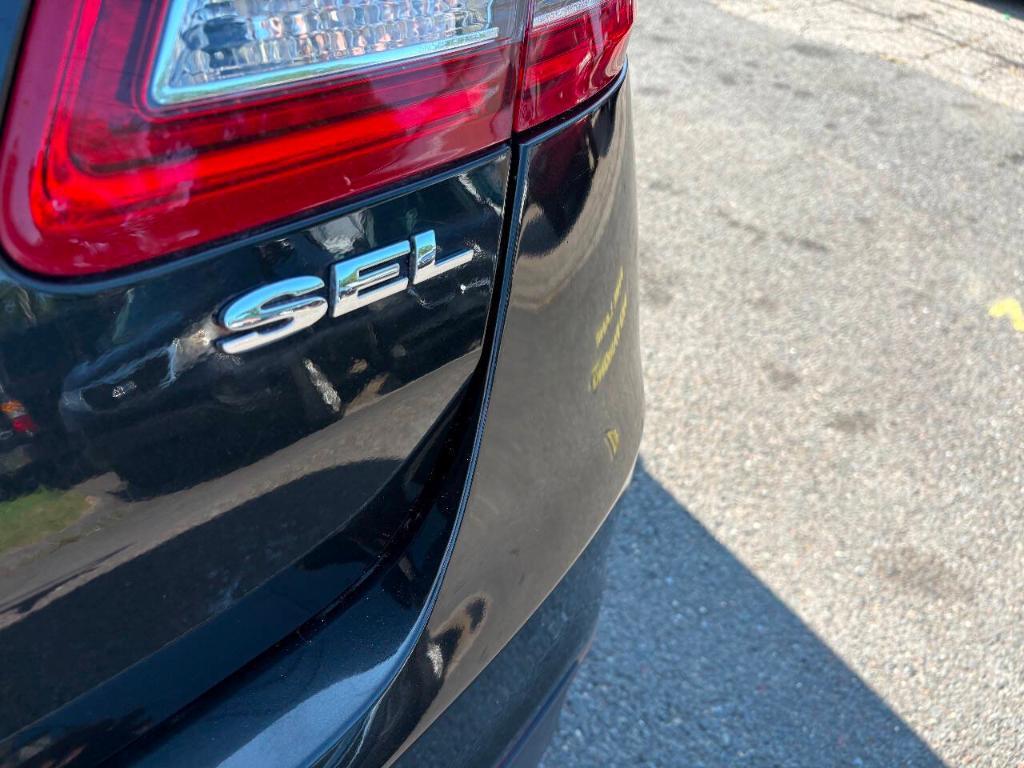 used 2013 Ford Taurus car, priced at $6,988