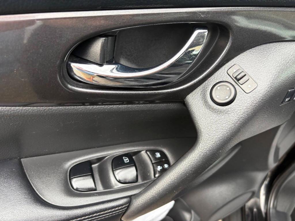 used 2018 Nissan Rogue car, priced at $8,988