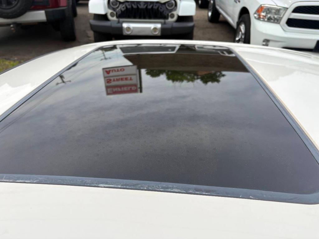 used 2001 Chevrolet Monte Carlo car, priced at $4,988