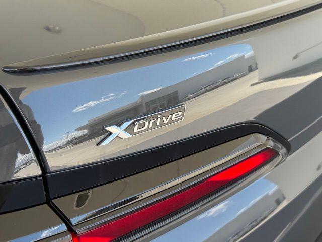 new 2025 BMW 760 car, priced at $132,255