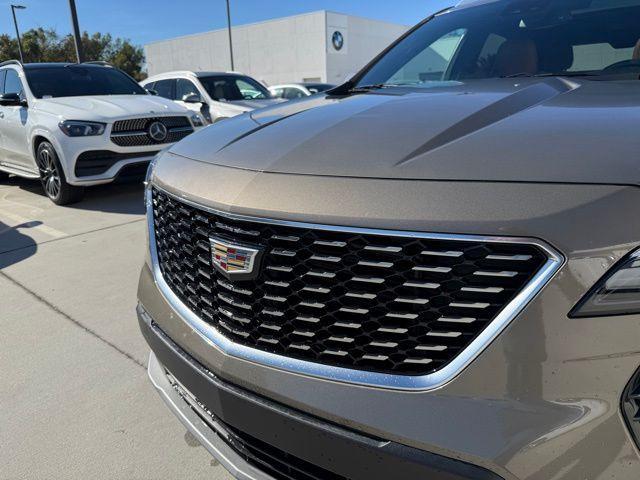 used 2020 Cadillac XT4 car, priced at $23,888