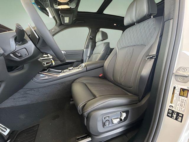 new 2026 BMW X7 car, priced at $120,225