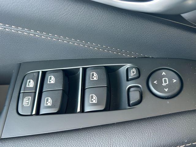 new 2026 BMW X7 car, priced at $120,225